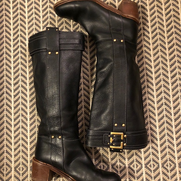Chloé pebble black with gold buckle booties - Picture 5 of 9